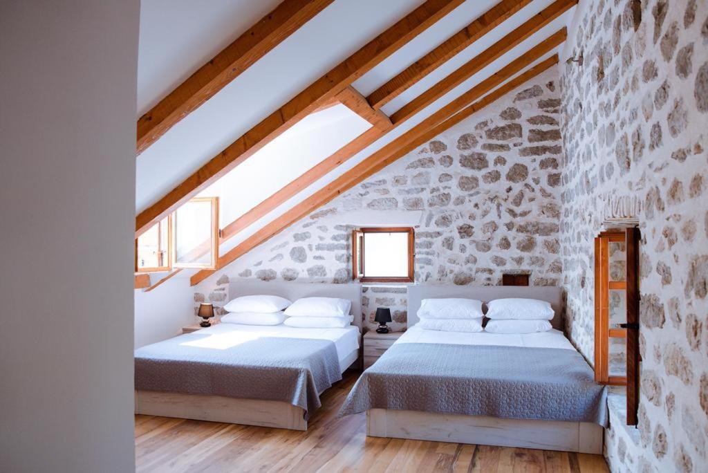 Guesthouse Mrshe Palace Пераст Екстер'єр фото